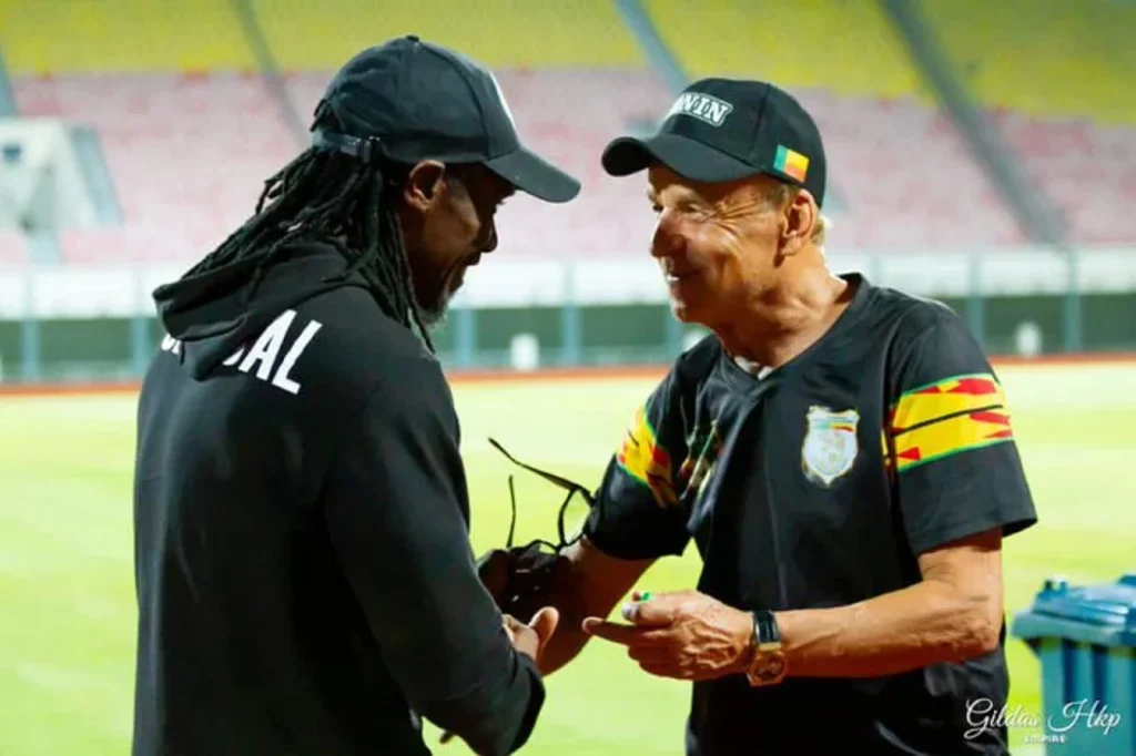 Aliou CissÃ© et Gernot Rohr