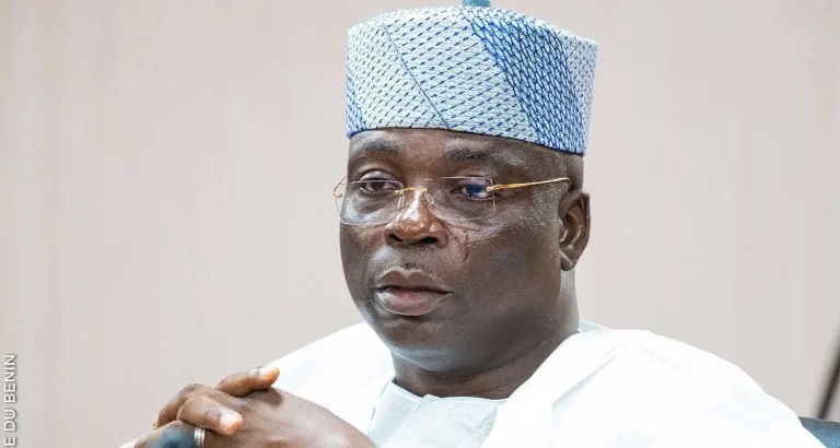 Bénin: Rachidi Gbadamassi élevé au rang de Grand Officier de l&rsquo;Ordre National