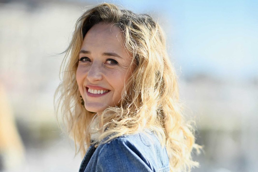 Hélène de Fougerolles quittée par un milliardaire : il vit avec une top model dans un duplex du 6ème à Paris