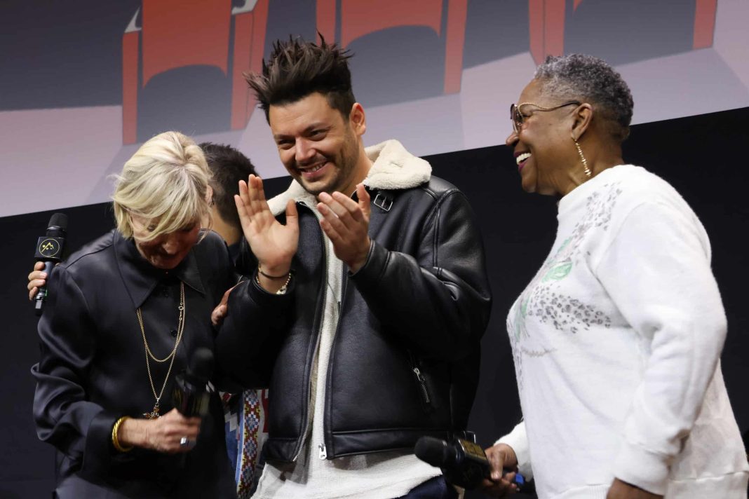 Kev Adams réunit Chantal Ladesou, Firmine Richard, Marthe Villalonga dans Maison de retraite : des problèmes d’égo en coulisses ?