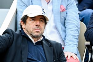 "Je l’ai conduit aux toilettes et il m’a mis la main aux fesses", Patrick Bruel : une attachée de presse belge livre un tout nouveau témoignage