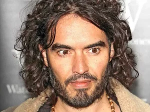 Katy Perry : son ex, Russell Brand avoue avoir eu des relations sexuelles avec une mineure de 16 ans