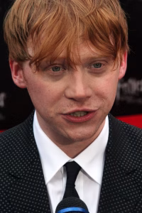 Rupert Grint renfile le costume de Ron Weasley pour ses débuts à Broadway