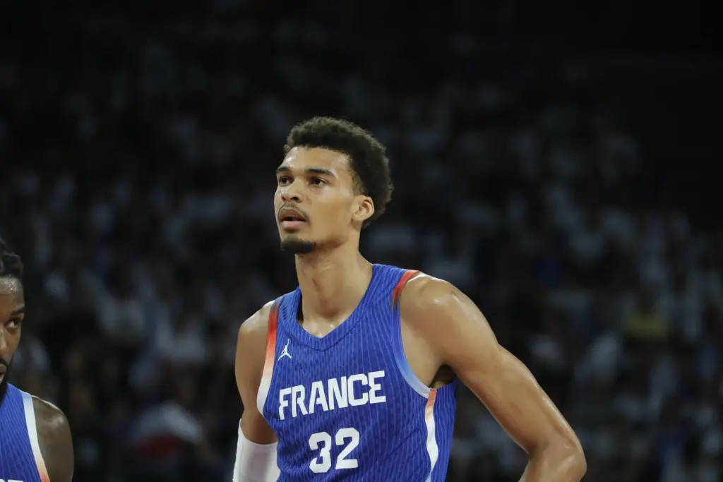 Victor Wembanyama avec l’équipe de France en juillet 2024