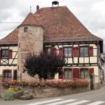 Mairie de Niedernai photographiée en juillet 2015
