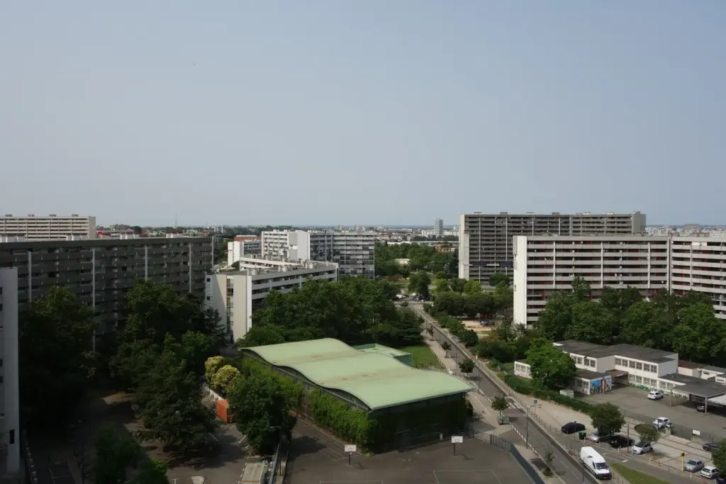 Immeubles d’habitation de Toulouse en juin 2023, photographie d’archive