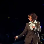 Alizée sur scène avec les Enfoirés à Strasbourg en 2008