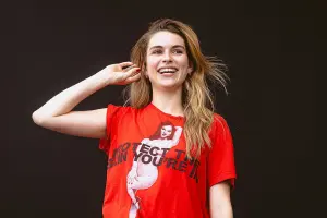 Adèle Castillon sur scène au Paléo Festival en juillet 2026