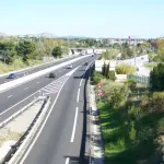 L’autoroute A54 et son échangeur au sud de Salon-de-Provence