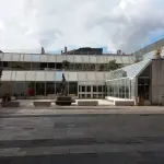 Esplanade extérieure de l’Hôtel de la Métropole de Lyon