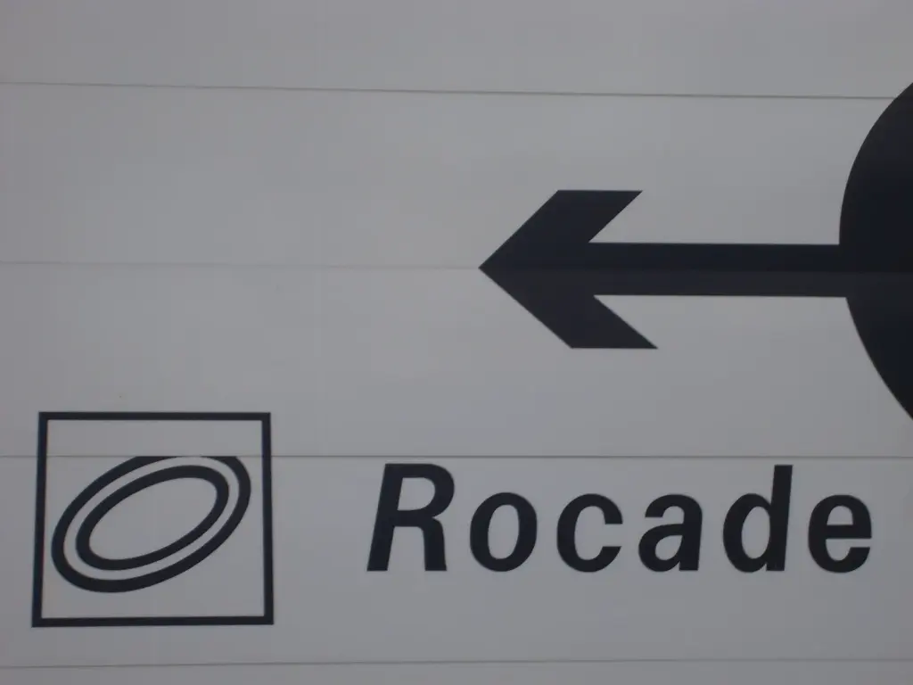 Panneau indiquant la rocade de Bordeaux à Pessac, archive de 2007