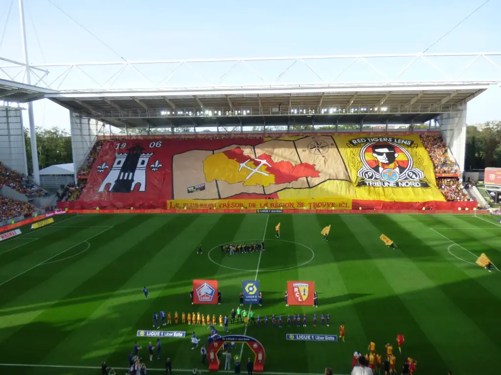 Les tribunes de Lens lors d’un match de Ligue 1 contre Lille