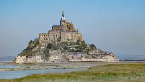 Le Mont-Saint-Michel vu depuis les prés salés, photographie d’archive d’avril 2017