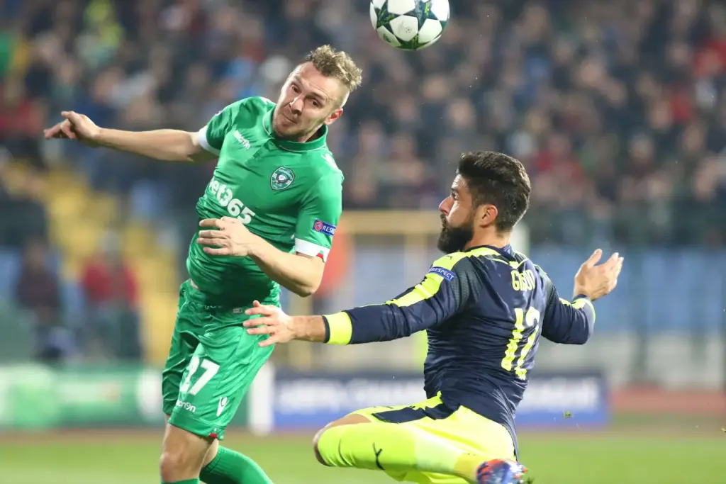 Olivier Giroud sous le maillot d’Arsenal lors d’un match de Ligue des champions en 2016