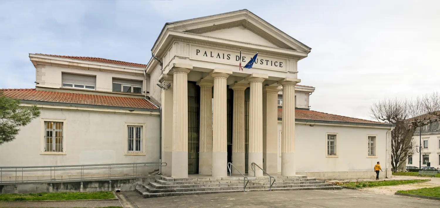 Façade du palais de justice de Saint-Gaudens en décembre 2019