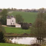 Bâtiments du Moulin à couleurs d’Écordal, photographie d’archive de 2011