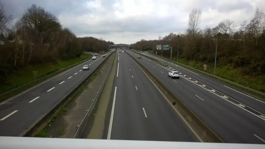 Le périphérique nord de Nantes vu depuis un pont