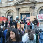 Mobilisation lycéenne devant le lycée Condorcet à Paris le 6 octobre 2026