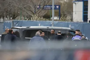 Kylian Mbappé lors d’une visite à Caen en février 2025