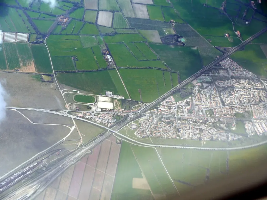 Vue aérienne du hameau d’Entressen