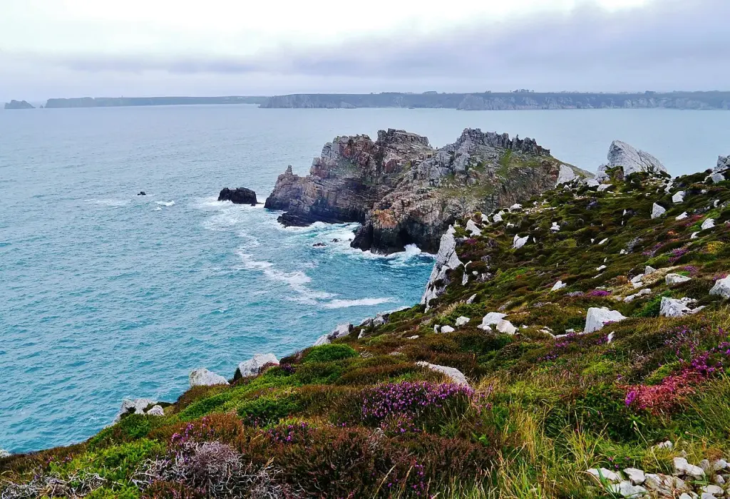 La pointe de Dinan sur la presqu’île de Crozon dans le Finistère