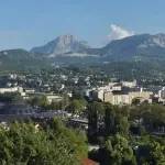Vue panoramique de Chambéry et du massif de la Chartreuse