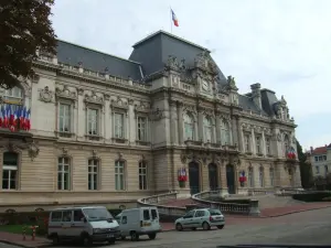 Façade de la préfecture du Rhône à Lyon, photographie d'archive