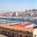 Vue panoramique du Vieux-Port de Marseille