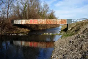 Passerelle sur le canal de drainage du Rhin près de Schœnau