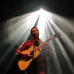 Jérémy Frérot en concert à La Cigale