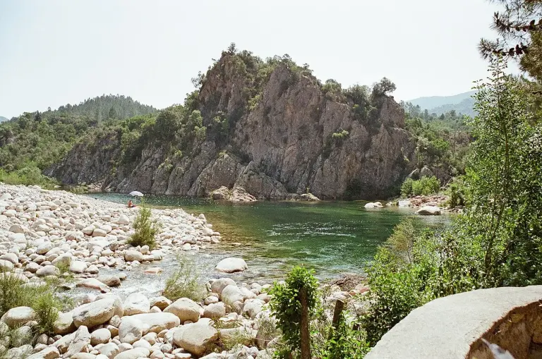 La rivière Solenzara dans le massif de Bavella en Corse