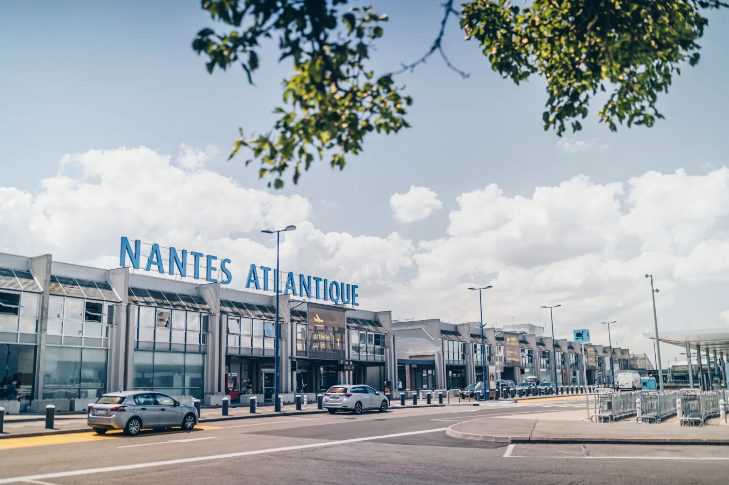 Façade de l’aéroport Nantes-Atlantique, photographie d’archive