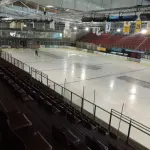 L’intérieur de la patinoire Iceberg à Strasbourg le 1er octobre 2015. Archive du lieu exact, sans représentation du match du 27 octobre 2026.