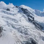 Panorama du massif du Mont-Blanc dans les Alpes françaises