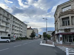 Avenue de la Libération au Coteau, photographie d’archive