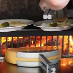 Raclette dans le canton du Valais, photographie d’archive