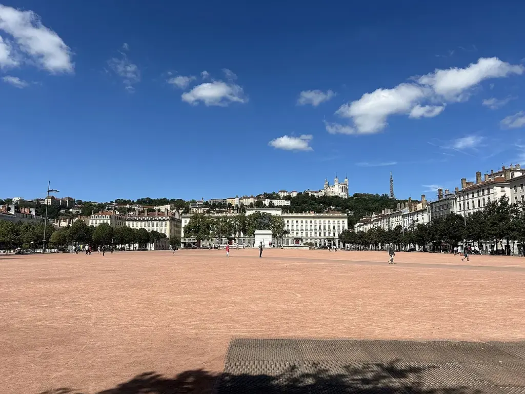 Vue de la place Bellecour à Lyon