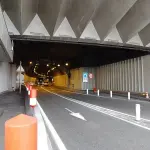 Entrée nord du tunnel du Mont-Blanc côté français, photographie d’archive