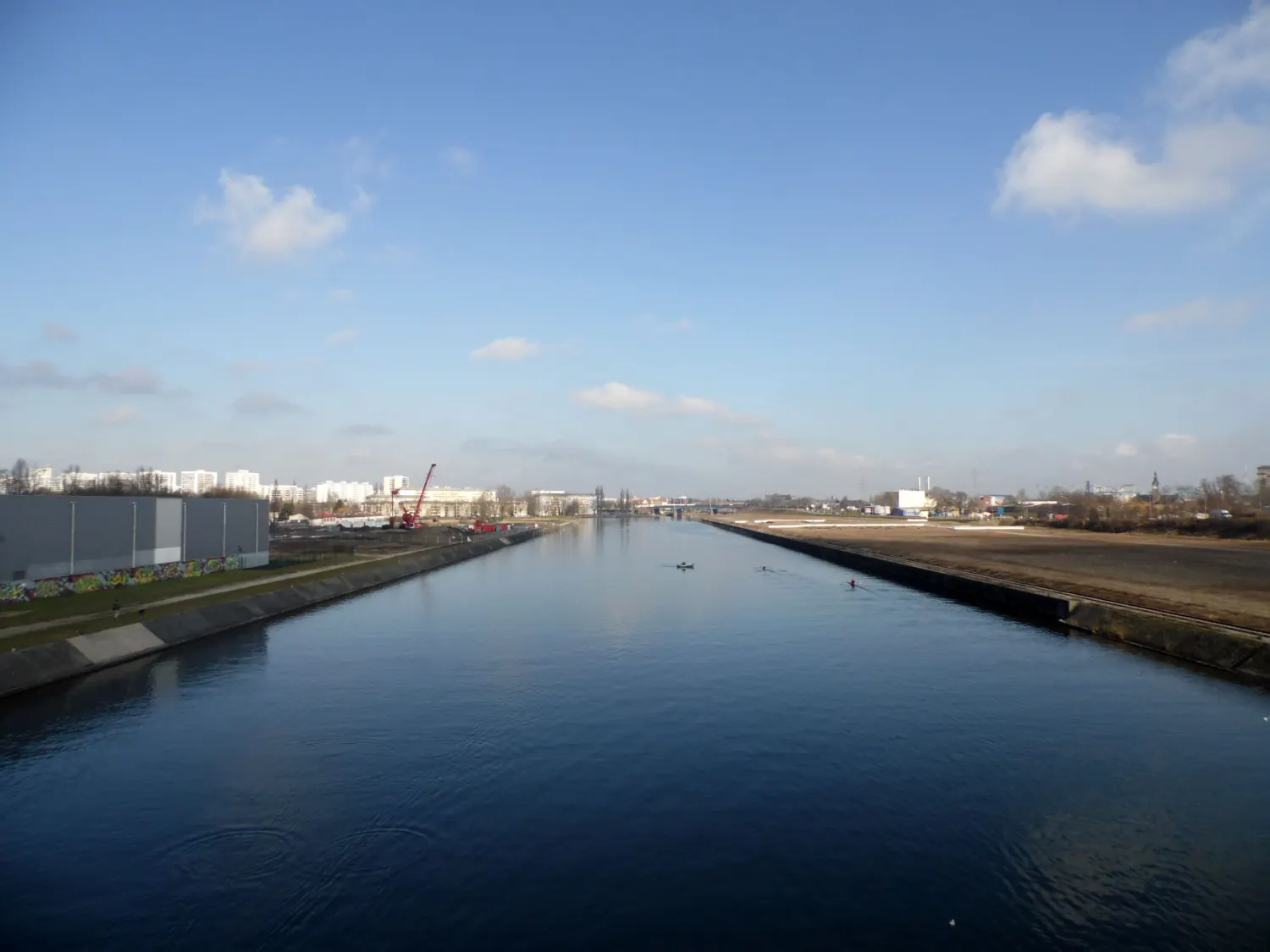 À Strasbourg, l’école Starlette prend forme avec une première rentrée prévue en 2030 1 Bassin Vauban à Strasbourg, photographie d’archive