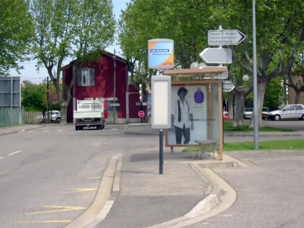Vue d’Entressen près d’Istres, photographie d’archive