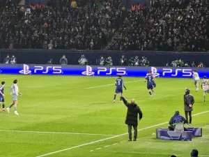 Luis Enrique pendant un match du PSG contre Manchester City en janvier 2025