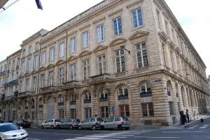 Façade de l’ancien hôtel de préfecture de la Gironde à Bordeaux