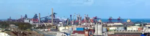 Port industriel de Dunkerque en avril 2014, panorama d’archive