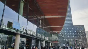 Façade de la gare de Lyon-Part-Dieu côté Béraudier en janvier 2026
