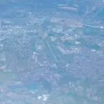 Vue aérienne d’archive des pistes et des bâtiments de Toulouse-Francazal