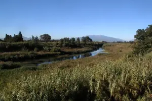 Le fleuve Agly en septembre 2000. Archive du cours d’eau concerné par le projet d’adducteur, sans représentation des travaux financés en 2026.
