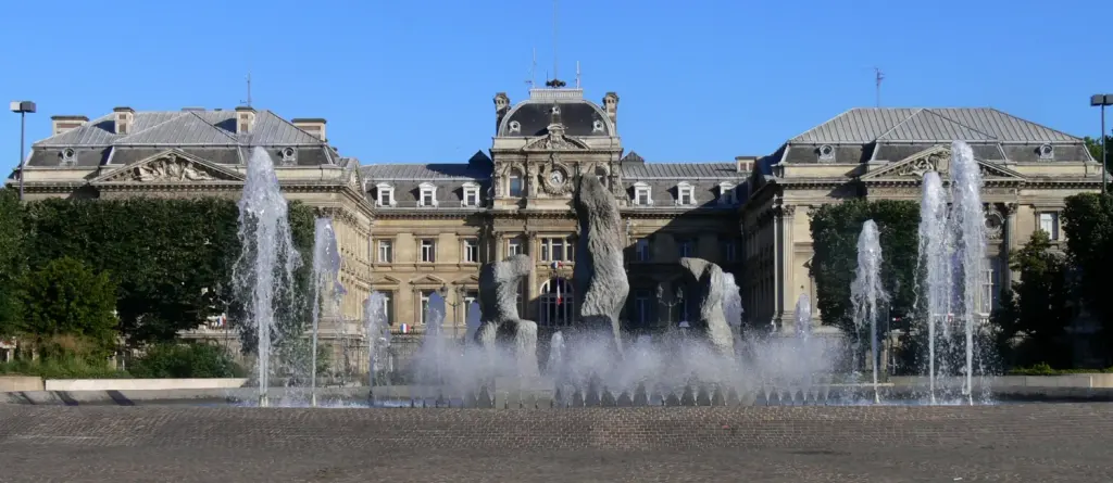 Façade de la préfecture du Nord à Lille, photographie d’archive de2008
