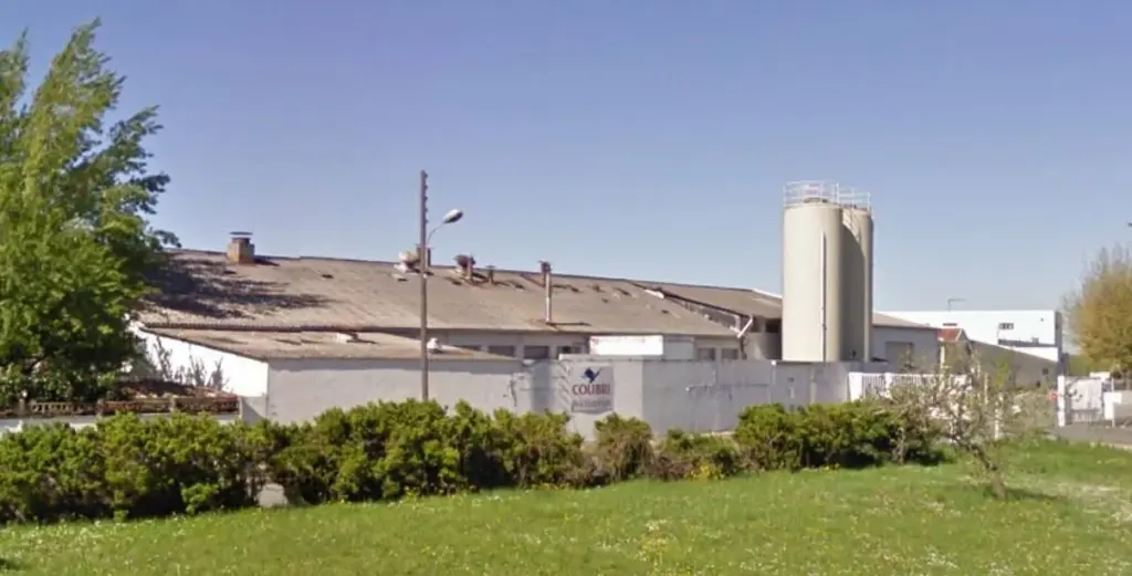 L’usine Colibri de Pons, vue extérieure en 2019
