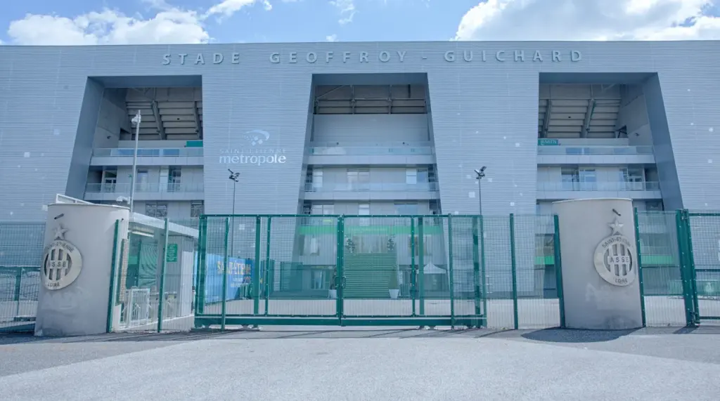 Entrée du stade Geoffroy-Guichard à Saint-Étienne en 2016