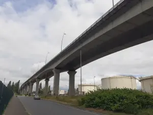 Presqu'île de Caen et viaduc de Calix
